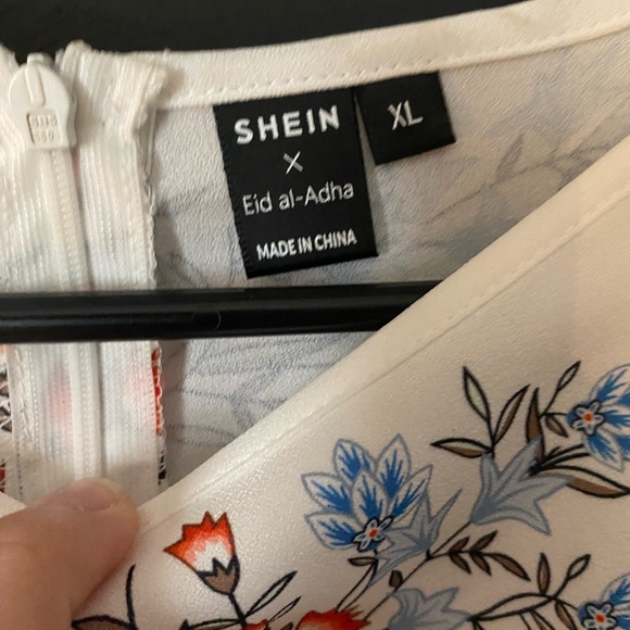 Floral dress - Picture 4 of 4